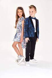 Una selezione degli abiti cerimonia bambino, bambina e neonato e le nuove collezioni abbigliamento bambini dei migliori brand in italia. Ø«Ù…ÙŠÙ† ØªØ±Ø¯ÙŠØ¯ ØºÙŠØ± Ù…Ø¨Ø§Ø´Ø± Abiti Cerimonia Bambino Armani Archie Dogstar Com