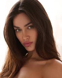 Calm mind, wild hair 🦁