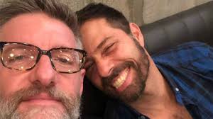 Luis novaresio (55) confirmó su relación con braulio bauab, un reconocido empresario de bienes raíces de buenos aires. Tampoco Sos Tan Conocido El Cruce De Luis Novaresio Y Su Novio Antes De Blanquear Su Relacion La 100