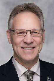 Metro Vancouver real estate services: Chinese & multilingual realtors,  building inspectors, assessors, residential & commercial conveyance lawyers  & notary public