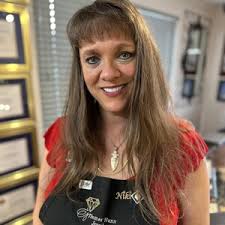 Niki Hunn: Serving Generations