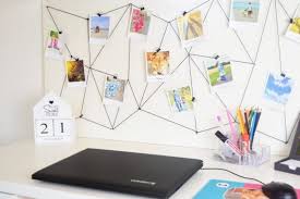 Jede leere wand zu hause bietet ihnen genug freie fläche, sodass sie eine fotowand. Fotowand Gestalten Ohne Bilderrahmen Ideen Und Anregungen Bilderwandgestalten Bildern Aufhngen Everyhome Fotowand Gestalten Fotowand Ideen Diy Fotowand