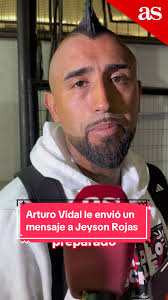 Mensaje de Arturo Vidal a Jeyson Rojas tras el partido