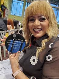 La Sra. Betsy I. Berríos Zayas maestra de EE de la Escuela Montessori Inés  María Mendoza de Comerio se graduó el 11 de junio de la Universidad  Interamericana de Barranquitas. Completó una