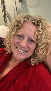 Finally finished after 1.5 years. “A day at Gibbs Gardens” 21”x31” Smalti,  24k gold, marble, slate