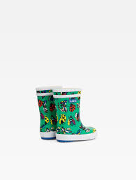 Pour ne pas salir son pantalon et garder les pieds bien secs, votre fille a besoin de bottes de pluie pour enfant fille. Bottes Bebe Pour Fille Et Garcon Bottes De Pluie Bebe Aigle