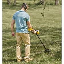 Free delivery and returns on eligible orders. The National Geographic Digital Display Metal Detector Hammacher Schlemmer