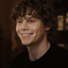 Evan Peters Official