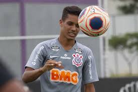 Shakhtar quer avançar por pedrinho e benfica está disponível para ouvir. Cinco Meses Apos Acertar Com O Benfica Pedrinho Rescinde Contrato Com O Corinthians