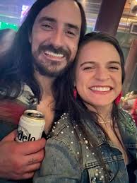 Single, 35, located in the St.Clair area. 24/7 single dad. I've been out of  the dating scene a few years by choice. Getting back in is another thing  though 😂