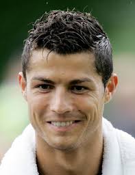Надеемся, что эта статья была для вас полезна, подписывайтесь на. Pricheska Krishtianu Ronaldo Segodnya Foto Strizhek Proshlyh Let