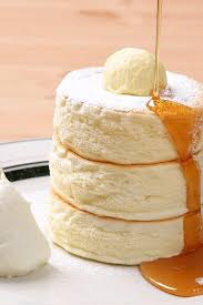 Les Pancakes Fluffy Ou La Nouvelle Tendance Food Du Japon Food Processor Recipes Food Japanese Fluffy Pancakes