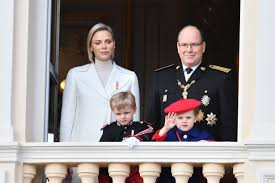Sas la princesse charlène de monaco, урождённая шарлин линетт уиттсток, англ. Prince Albert Princess Charlene Of Monaco Post Easter Video Photos Of Twins