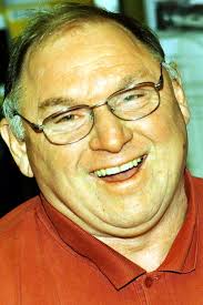 Retired Ottawa sportswriter off to hall of fame