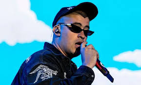 Todas sus lyrics (letras) de las canciones más recientes de bad bunny, también podrás encontrar noticias, fotos, vídeos y todas las novedades para éste 2018, lo más fresco y todo lo relacionado con tus artistas favoritos. 38 Frases De Canciones De Bad Bunny Las Letras Mas Famosas Del Trapero