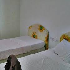 Oyo rooms (stylised as oyo), also known as oyo hotels & homes, is an indian multinational hospitality chain of leased and franchised hotels, homes and living spaces. Regent Inn Sri Aman 2 Tips