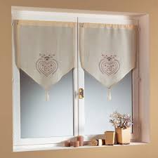 El minimalismo poco a poco ha ido cobrando un importante protagonismo en la palestra decorativa y ha ido recuerda que no se trata de escoger una cortina simplemente porque sí, ella es un elemento que debe complementar el resto del espacio, entonces. Cortinas Para La Cocina