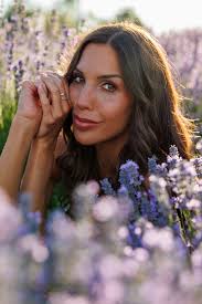 Lavendelfeld-Shooting Model: Romana Visa: Nadja Hluchovsky