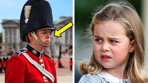 Dad surprises family with a bachelor's degree from the same college as his  daughter l GMA