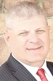 Hindman Funeral Homes & Crematory intern becomes licensed funeral director 