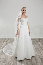 Check spelling or type a new query. Hochzeitskleid Lena