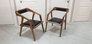 Legnor Walnut Dining Chair Etsy Walnut Dining Chair Dining Chairs Office Interior Design Modern