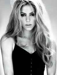 Black And White Pictures Of Famous People Black And White Shakira Black And White Piccmag Com Famous People Photos Beauty Shakira Celebrities