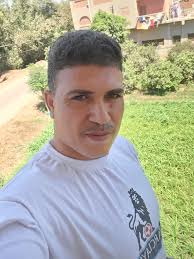 My name is Yasser Abdullah from Egypt and I work in Germany as a solar  energy engineer. I am 50 years old, widowed and I want to make new friends  or maybe