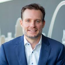 Greg Iverson's Instagram, Twitter & Facebook