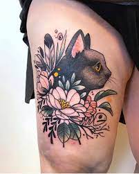 Happy Cattatthursday Purrty Like A Flower We Are Huge Fans Of This Beautiful Black Cat Tattoo By Auduryrtattoo Tattoos Black Cat Tattoos Cat Tattoo