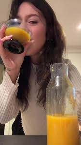 Julie Kappel's Instagram, Twitter & Facebook