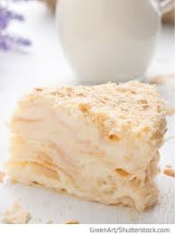 blatterteig torte napoleon mit puddingcreme schichttorte mit creme rezept lecker backen blatterteigkuchen backrezepte