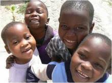 Introduction au développement de la petite enfance Deux cents millions  d'enfants, de par le monde, ne réalisent pas tout le