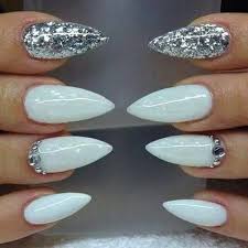 Materiales para hacer uñas acrílicas. 300 Unas Acrilicas Esculturales Punta Koreana Blanco Y Plata Swarovski Organic Nails Diseno Unas Stiletto Blancas Unas Puntiagudas Manicura De Unas
