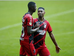 Chapecoense e bahia empataram em 0 a 0 hoje (28), pela 12ª rodada do campeonato brasileiro já o bahia, que ganhou um jogo pela última vez há cinco rodadas, sobe uma posição e vai para 11º. Palpite Atletico Paranaense X Chapecoense Prognostico Noticias Do Time