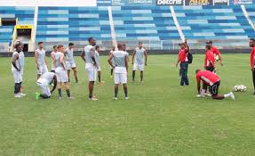 Es uno de los tres equipos en la historia del fútbol salvadoreño en ganar el título de la máxima categoría en su. Platense Se Juega La Vida Ante Alianza De El Salvador Diario Deportivo Mas