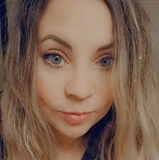 Profile for Keely Lloyd of Beyond Beauty Salon