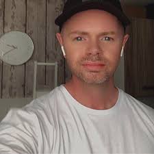 I don't know if I'm stressing but over the past few days my budgie when  tweeting is making a noise it sound like when your