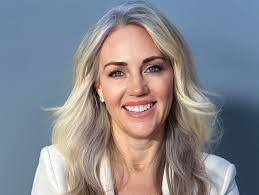 Stacy Spicer's Instagram, Twitter & Facebook