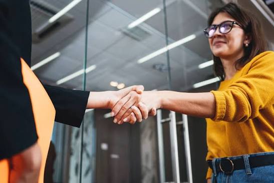 Why and how to provide local expertise to foreign clients?
