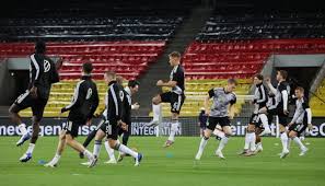 Deutsche fußballnationalmannschaft)، ويعرف بكنية المانشافت (بالألمانية: ÙØ±ÙŠÙ‚ ÙƒØ§Ù…Ù„ ÙŠØºÙŠØ¨ 2020 ØªÙˆØ§ØµÙ„ ØªÙÙƒÙŠÙƒ Ø§Ù„Ù…Ù†ØªØ®Ø¨ Ø§Ù„Ø£Ù„Ù…Ø§Ù†ÙŠ