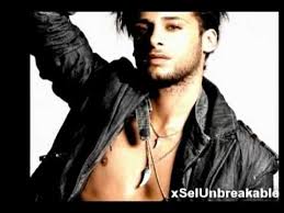 Hey leute das ist meine offizielle seite auf facebook. Karim Gunes Everybody Loves Me Youtube