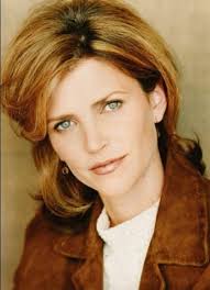 Kelly Winn's Instagram, Twitter & Facebook