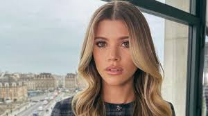 Putri Penyanyi Senior Lionel Richie Resmi Menikah dengan Elliot Grainge