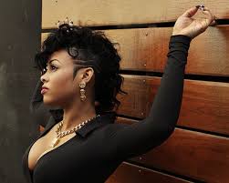 22 Fascinating Mohawk Hairstyles For Black Women Mohawk Hairstyles Shaved Side Hairstyles Natural Hair Styles