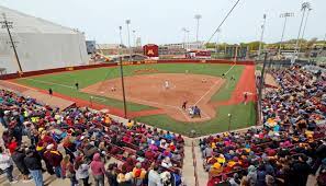 The official account of ncaa di softball. In Losing A Chance To Host Ncaa Regional Gophers Became The Country S Cinderella
