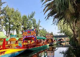 Xochimilco is one of mexico city's most popular destinations, principally for the miles of waterways that run through the centre of the barrio, which have led to it being dubbed the venice of mexico. Cooking Xochimilco Floating Gardens Audley Travel