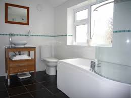Badezimmer ideen für kleine bäder; Kleines Bad Funktionell Gestalten Schone Interieur Losungen