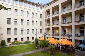 Mit immobilienmarkt.faz.net werden sie fündig! Pflegewohnheim Alt Treptow In Berlin Auf Wohnen Im Alter De