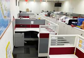 Jual meja kantor, meja staff, meja direktur murah surabaya | kami toko online yang menjual meja kantor berkualitas dengan harga murah dan kami menawarkan untuk kebutuhan kantor atau rumah anda yang berada di wilayah sidoarjo, surabaya, jawa timur, serta kami juga melayani pengiriman ke seluruh indonesia. Partisi Penyekat Meja Kantor Jaya Office Furniture